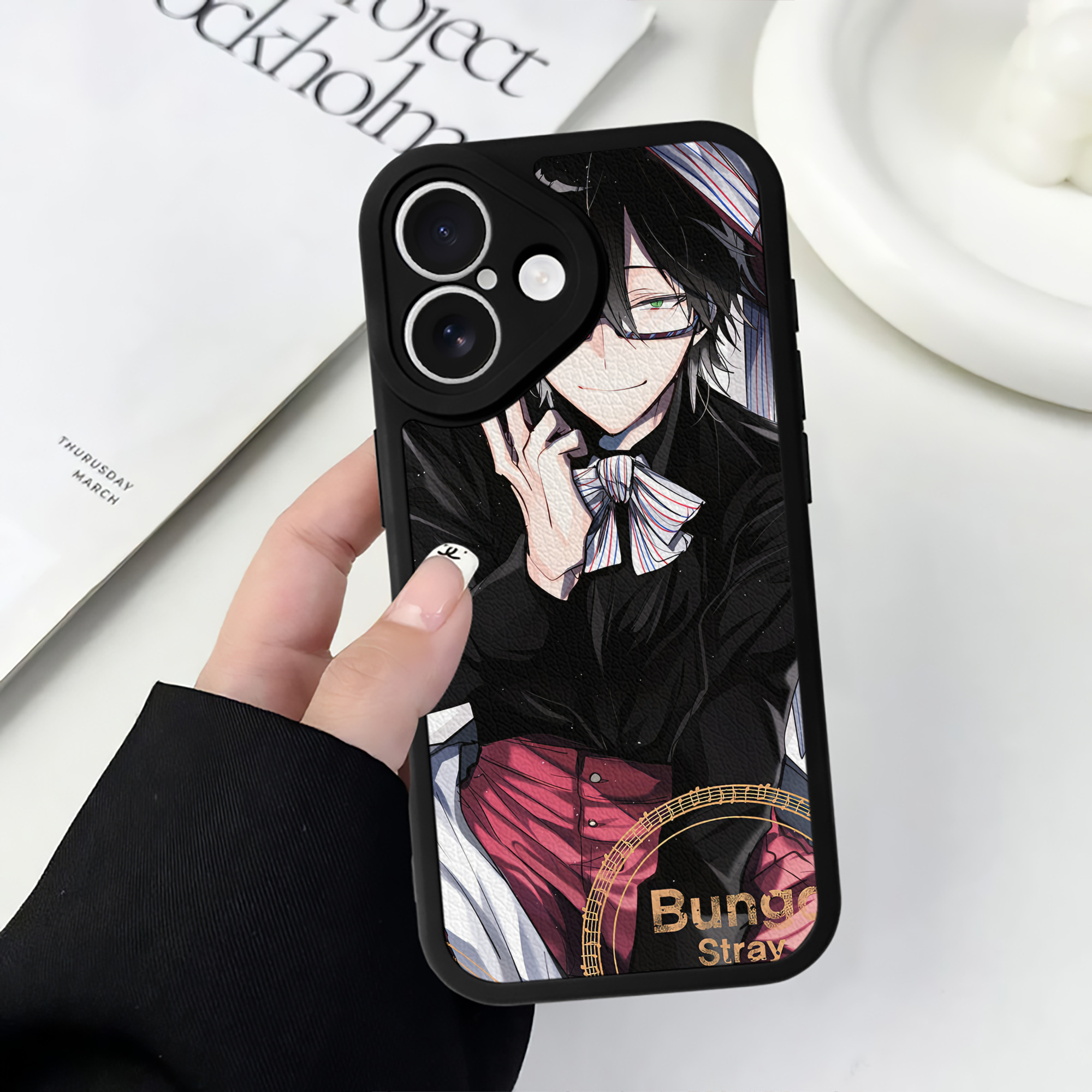 （画像用） 文豪ストレイドッグス Bungo Stray Dogs 【iPhone 16シリーズ対応】シリコンスマホケース（レザー調） 材質：シリコン